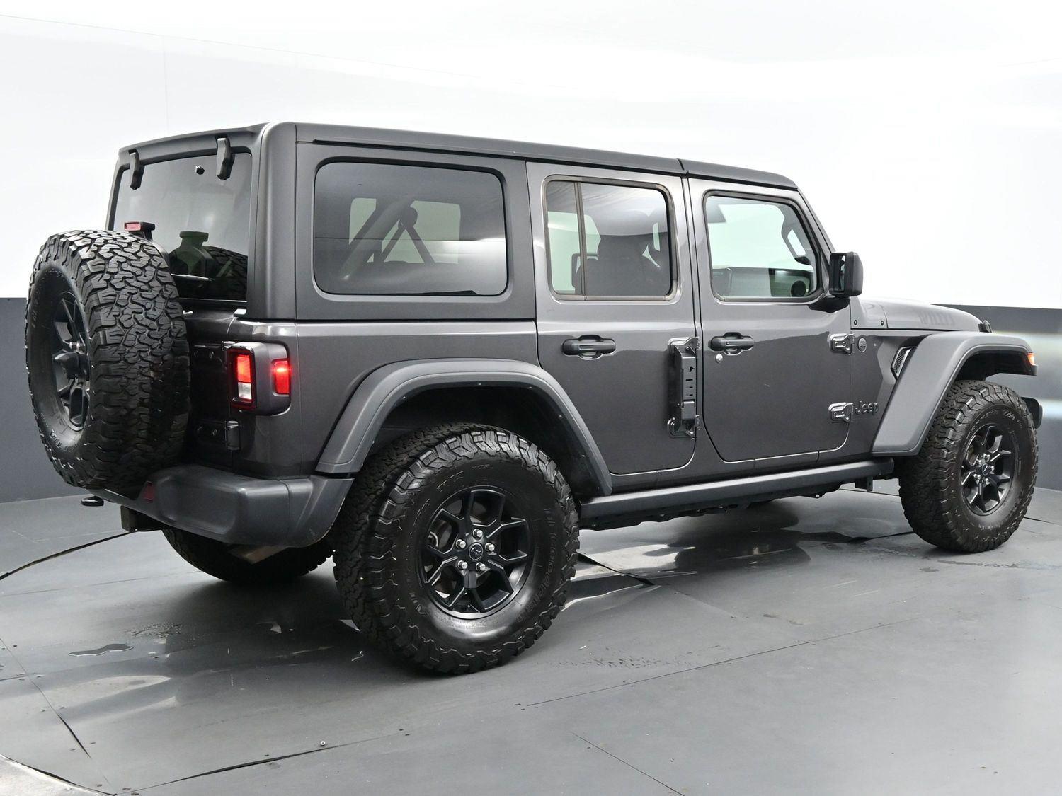 2024 Jeep Wrangler Willys photo 7