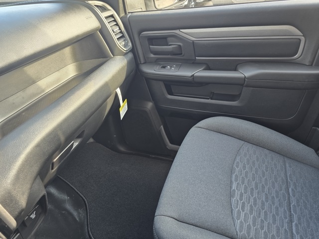 2026 Ram 2500 Tradesman photo 17