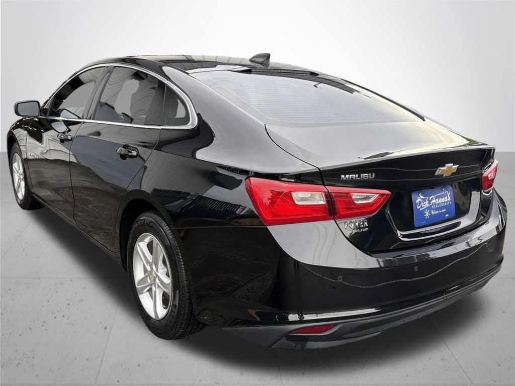 2020 Chevrolet Malibu LS photo 9