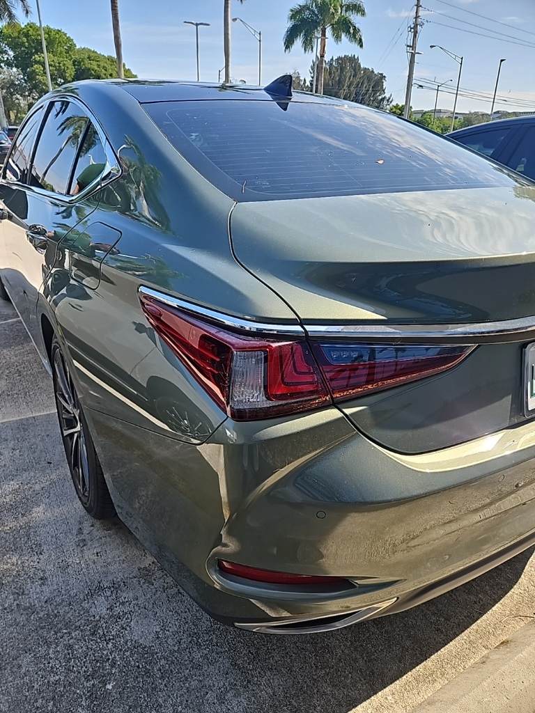 2023 Lexus ES 350 photo 4