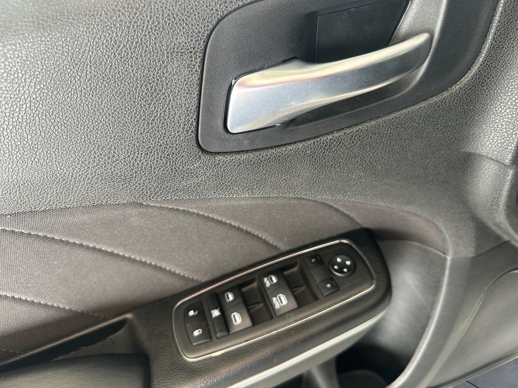 2022 Dodge Charger SXT photo 12