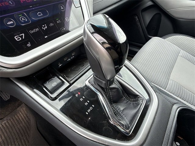 2020 Subaru Outback Premium photo 7