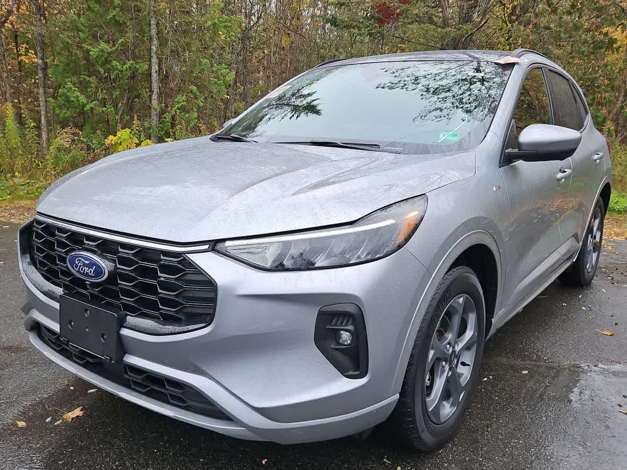 2023 Ford Escape ST-Line Select's photo