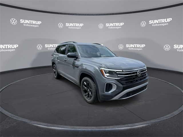 2025 Volkswagen Atlas Peak Edition SE Technology photo 3