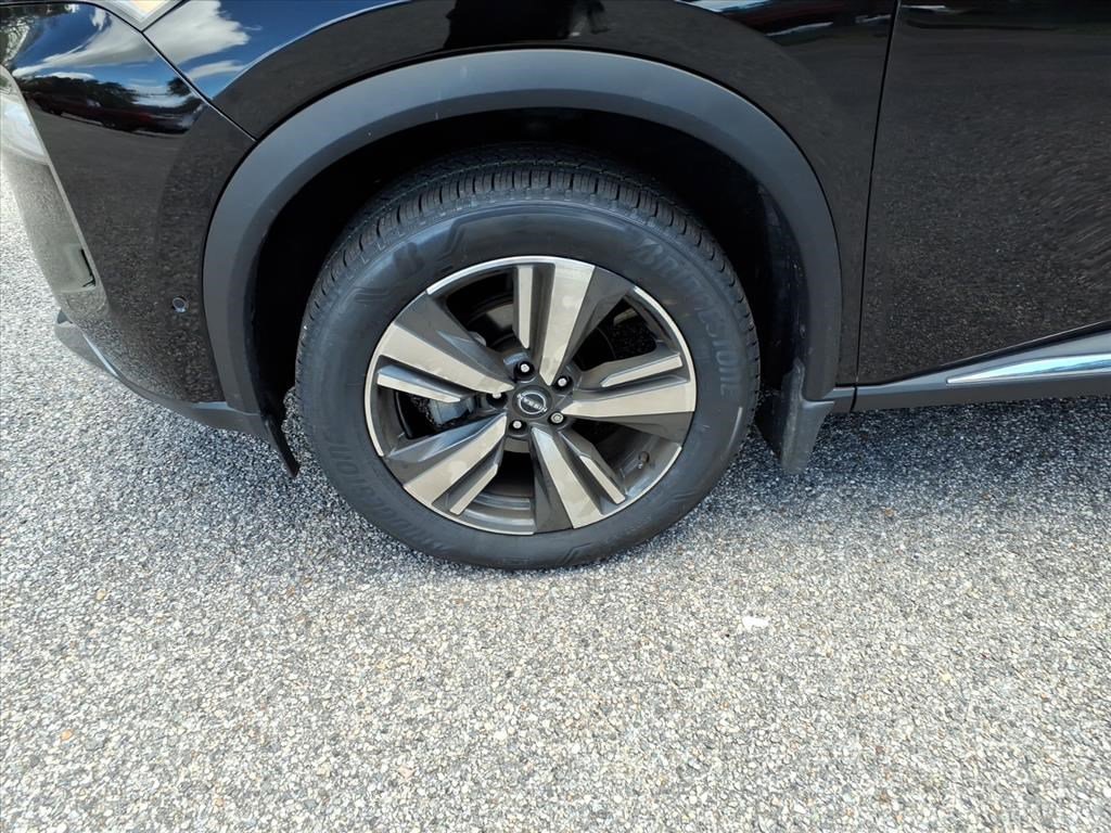 2023 Nissan Rogue SL photo 8