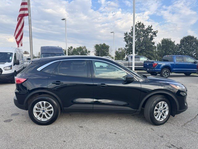 2022 Ford Escape SE photo 8
