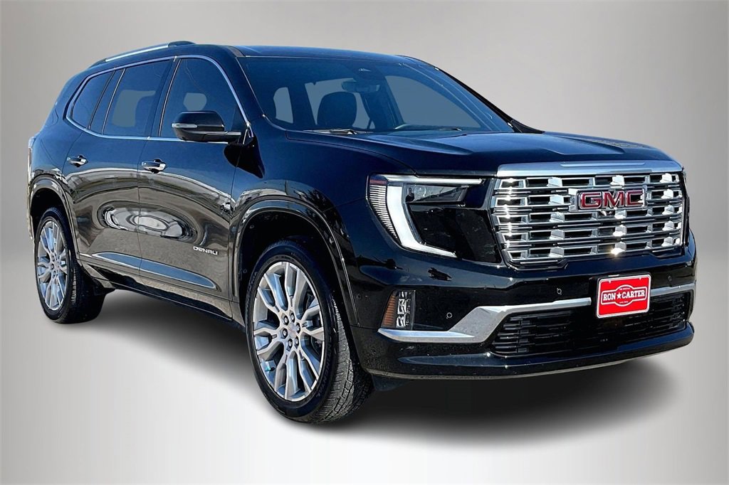2024 GMC Acadia Denali's photo