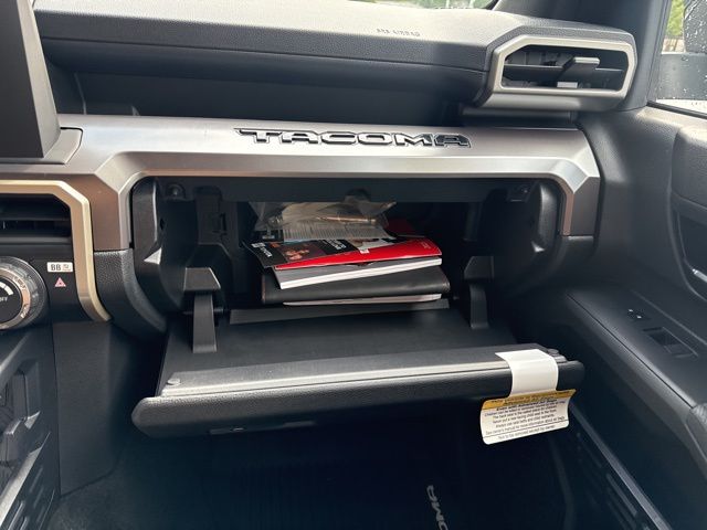 2025 Toyota Tacoma SR5 4x4 Double Cab photo 27