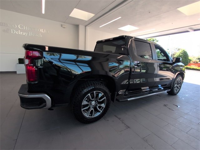 2022 Chevrolet Silverado 1500 LT photo 14