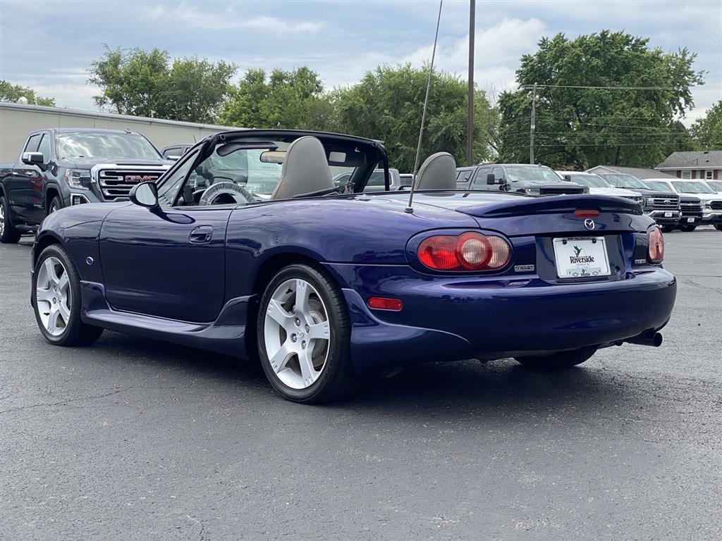 Used 2003 Mazda Miata SE with VIN JM1NB353130309145 for sale in Chillicothe, IL