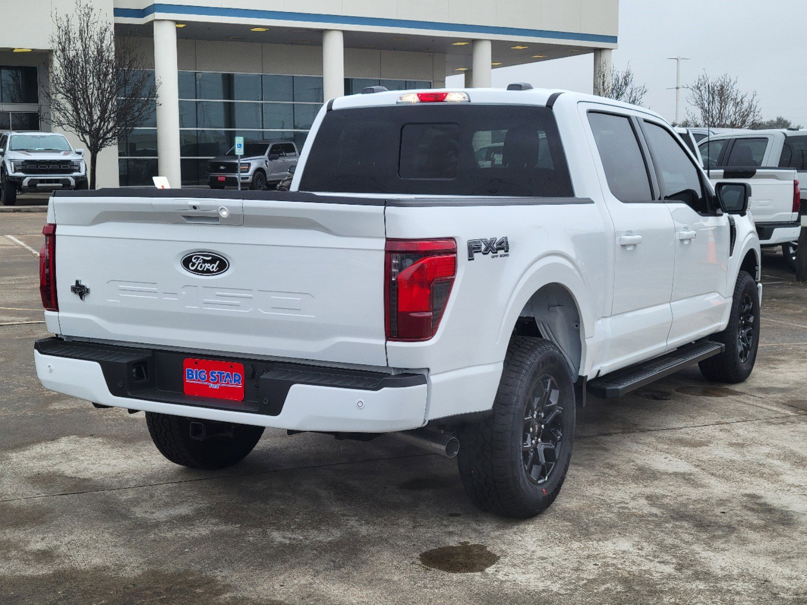 2025 Ford F-150 XLT photo 4