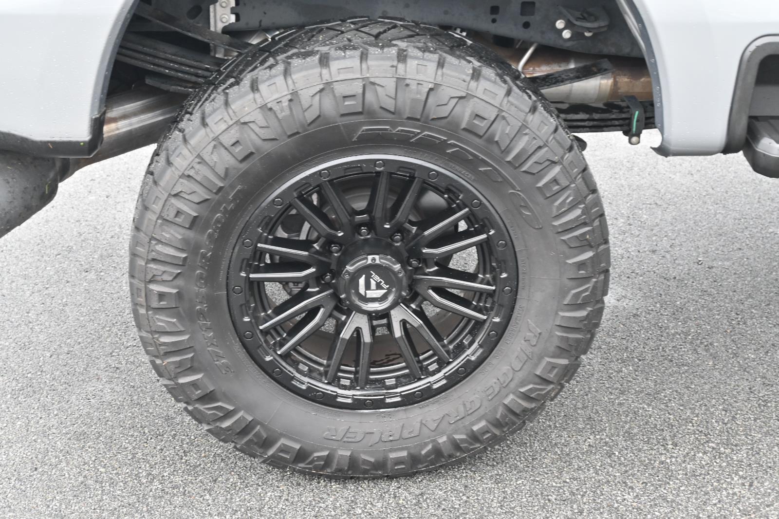 2023 Ford F-350 Lariat photo 39