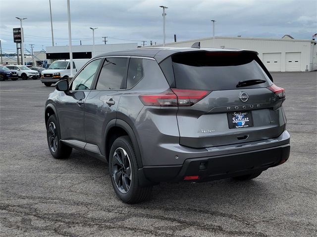 2026 Nissan Rogue SV photo 5