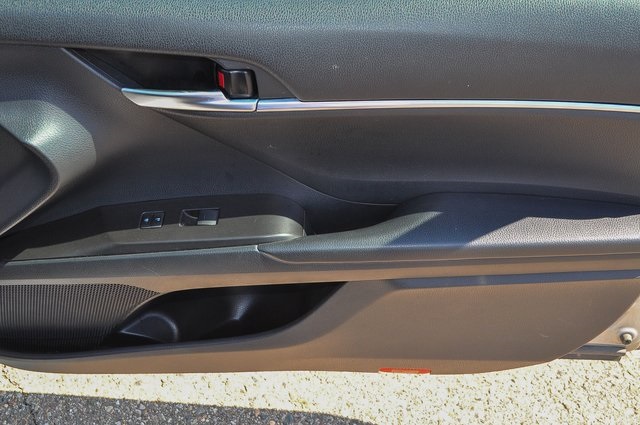 2023 Toyota Camry SE photo 23