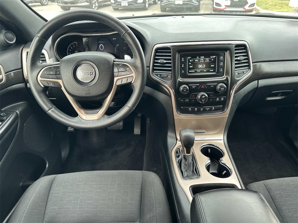 2017 Jeep Grand Cherokee Laredo photo 17