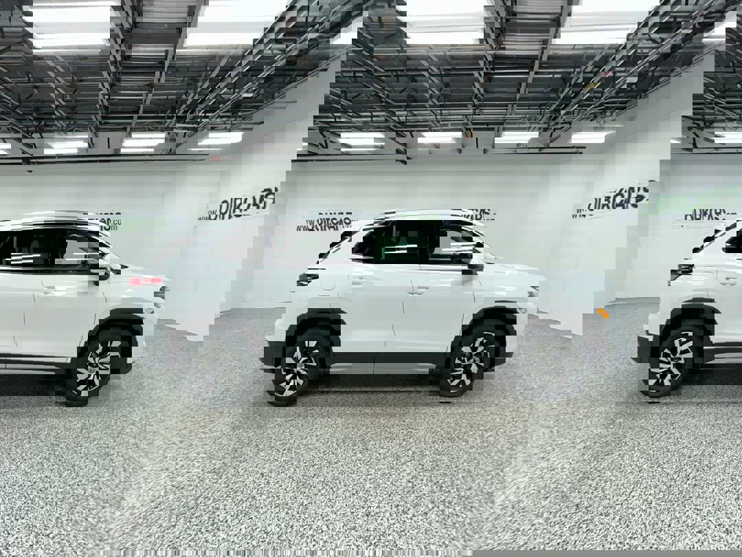 2025 Volkswagen Tiguan S photo 2