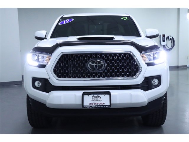2019 Toyota Tacoma SR5 photo 3