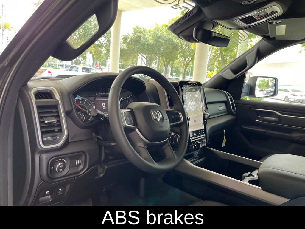 2022 Ram 1500 Big Horn photo 4