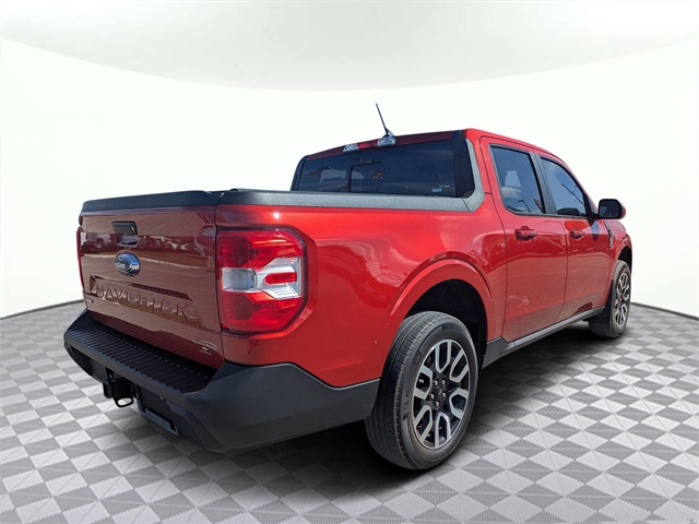2023 Ford Maverick Lariat photo 2