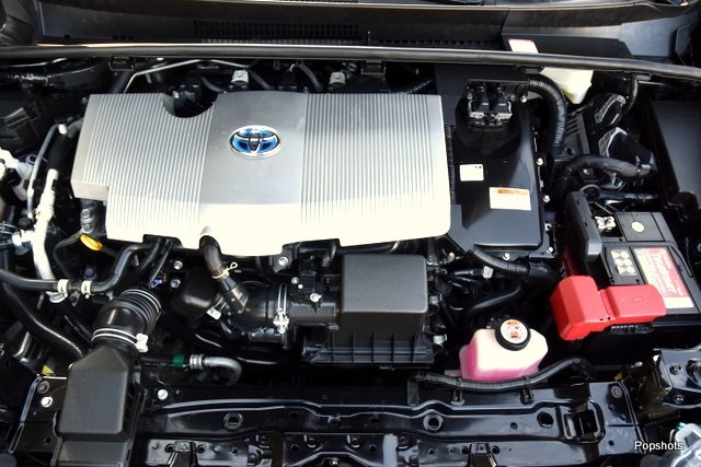 2021 Toyota Prius L photo 6