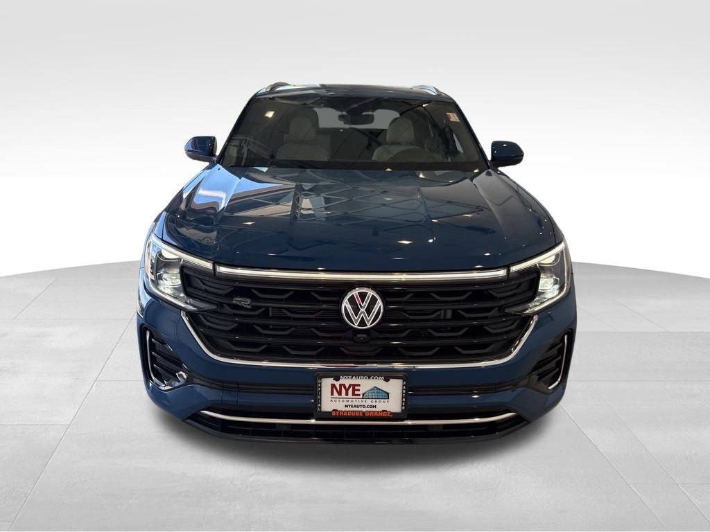 2026 Volkswagen Atlas Cross Sport SEL Premium R-Line photo 8