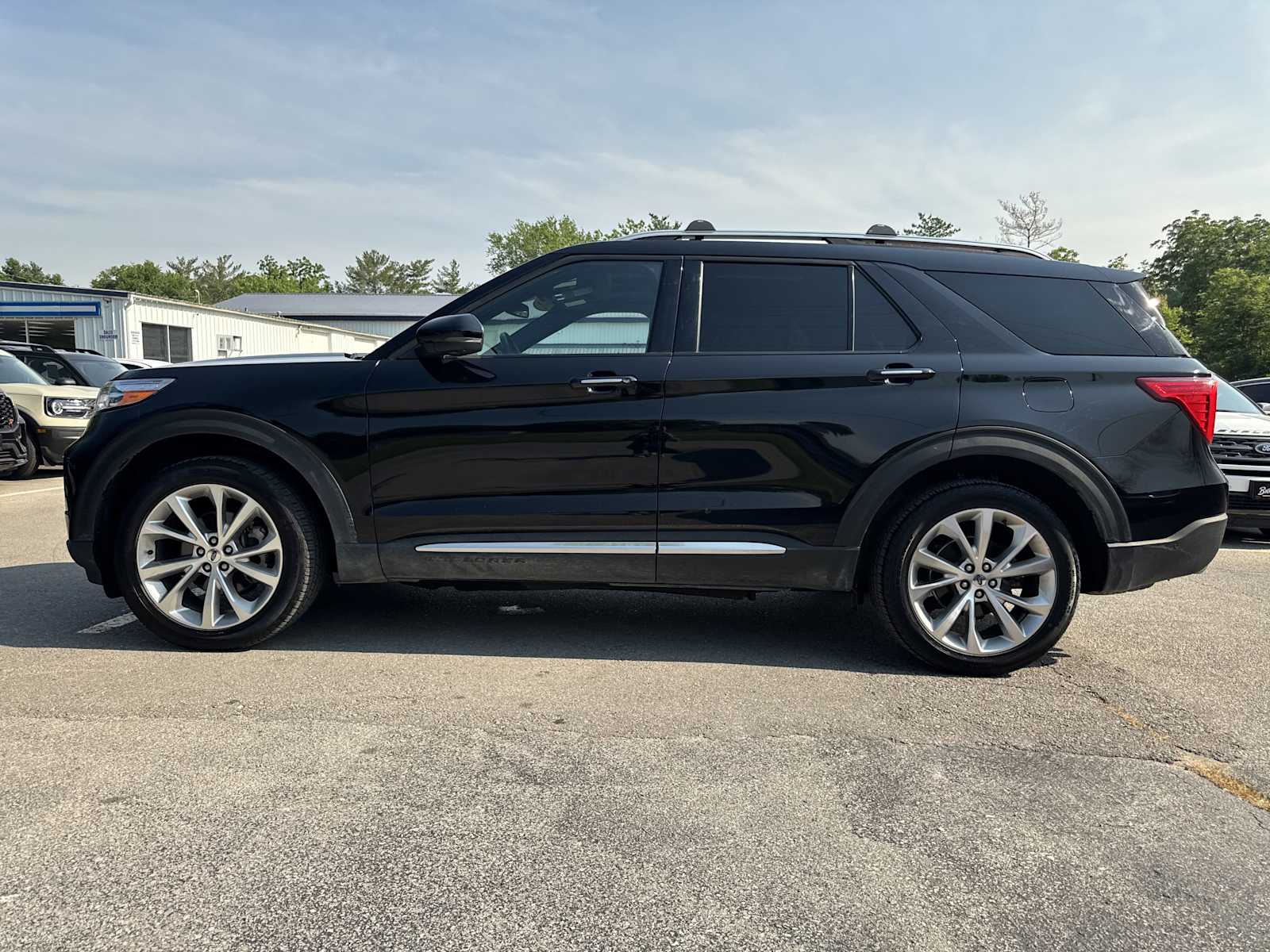 2022 Ford Explorer Platinum photo 7