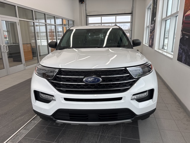 Used 2020 Ford Explorer XLT with VIN 1FMSK8DH9LGC57960 for sale in Standish, MI