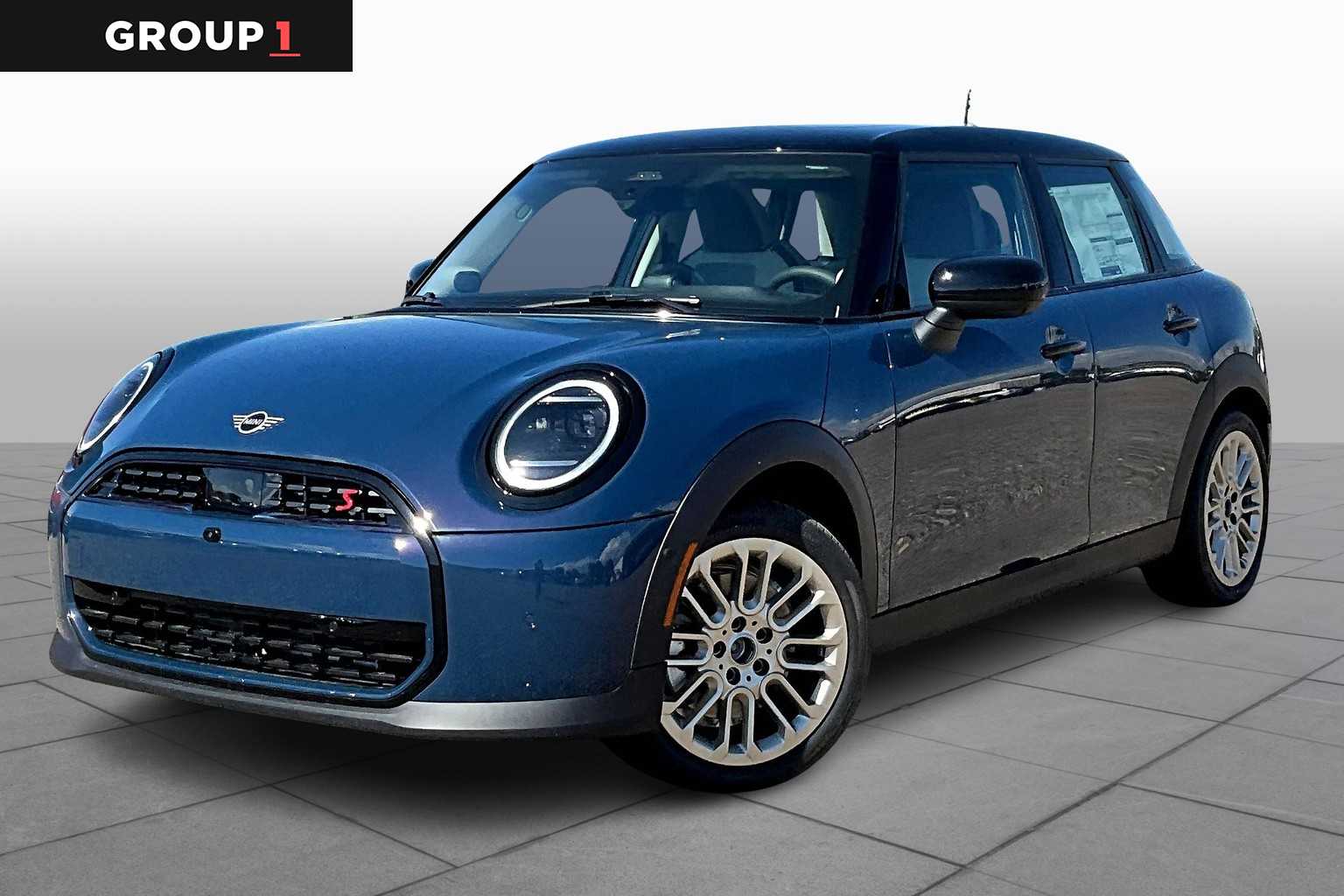 2026 MINI Hardtop 4 Door S's photo