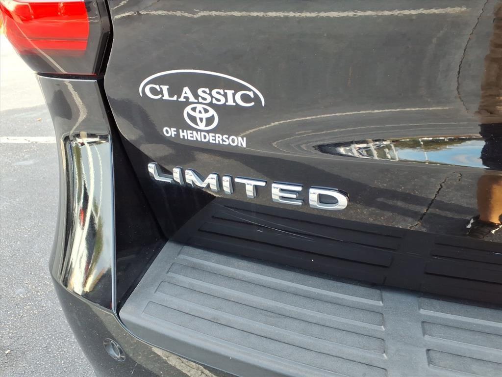 2024 Ford Expedition Limited photo 4