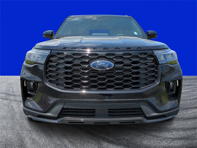 2025 Ford Explorer ST-Line photo 7