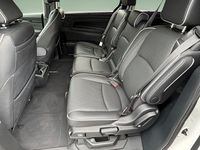 2023 Honda Odyssey Elite photo 3