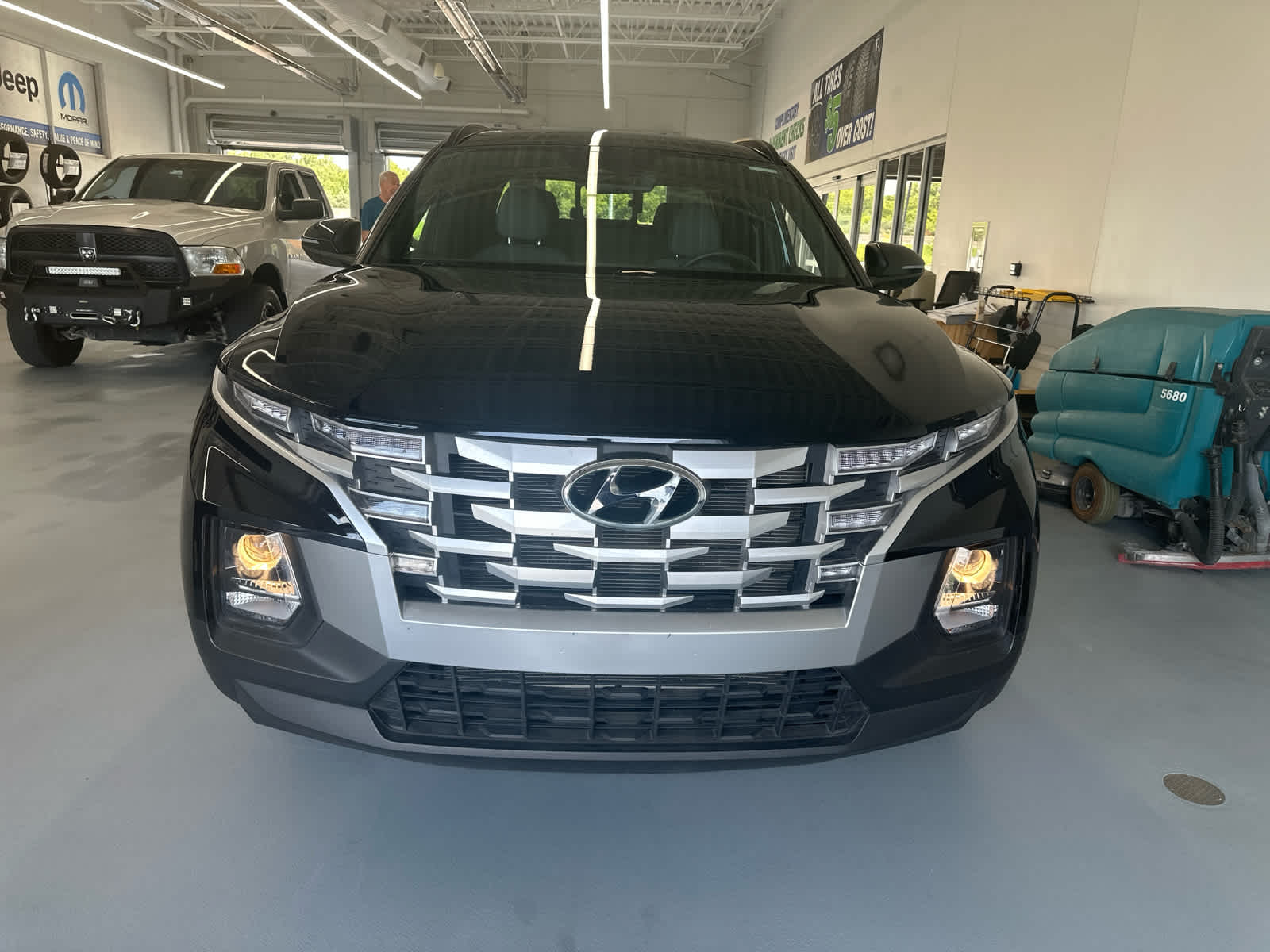 Used 2023 Hyundai Santa Cruz SEL with VIN 5NTJCDAE6PH066855 for sale in Kansas City