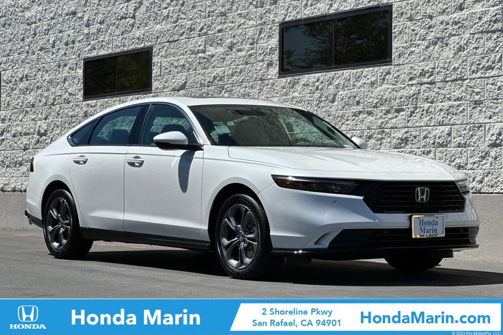 2025 Honda Accord Hybrid EX-L's photo