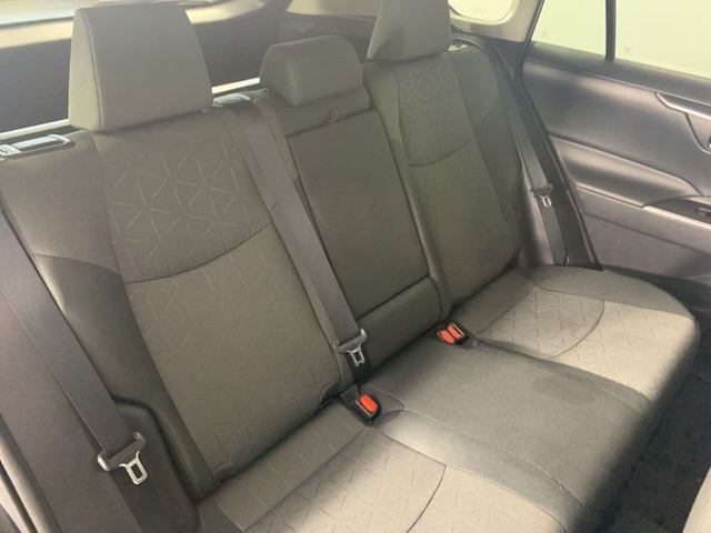 2021 Toyota RAV4 XLE photo 28
