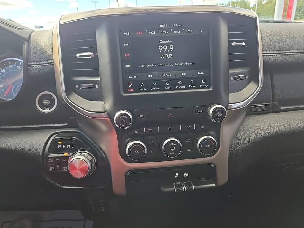 2019 Ram 1500 Laramie photo 17