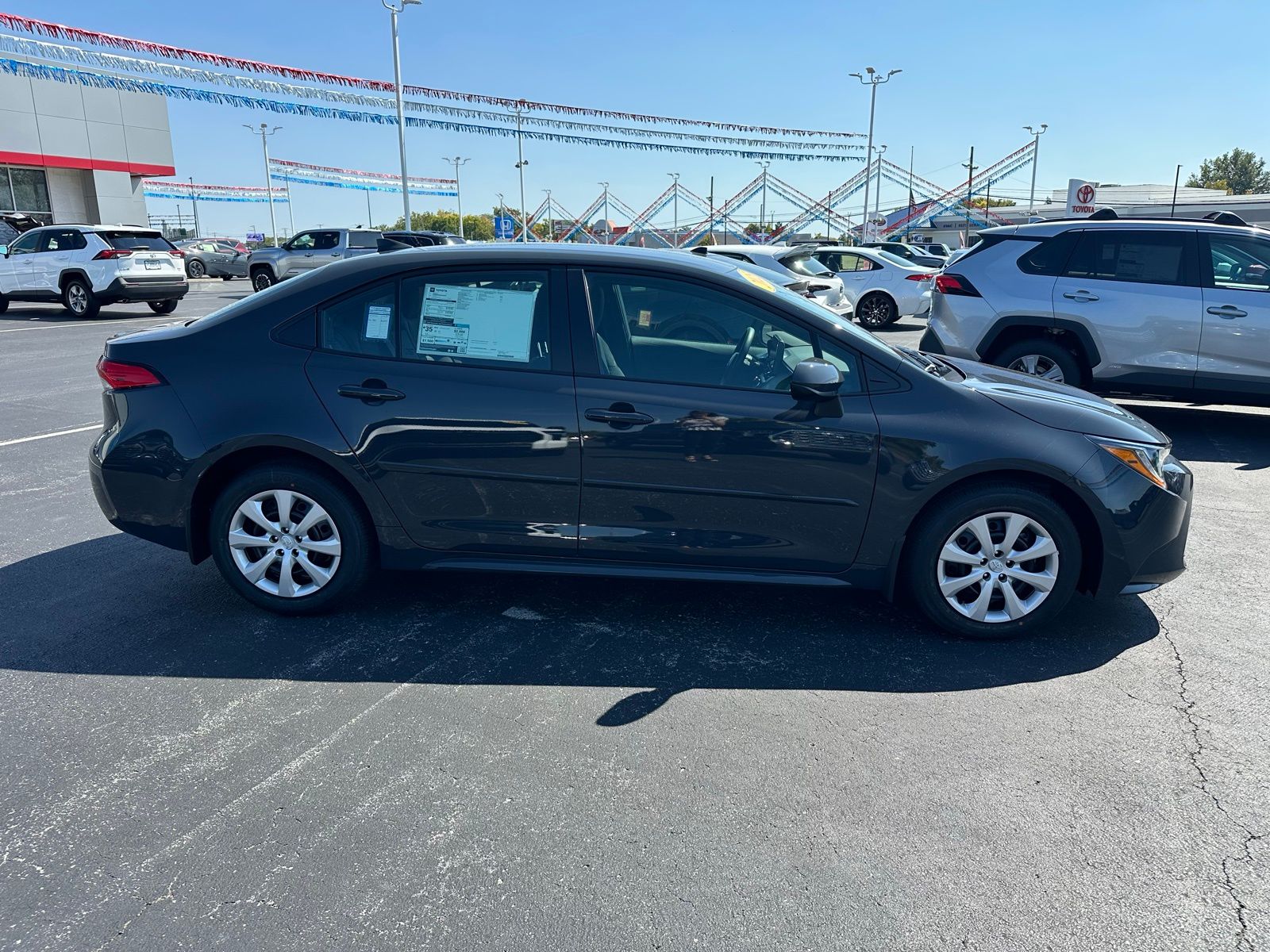 2025 Toyota Corolla LE photo 6