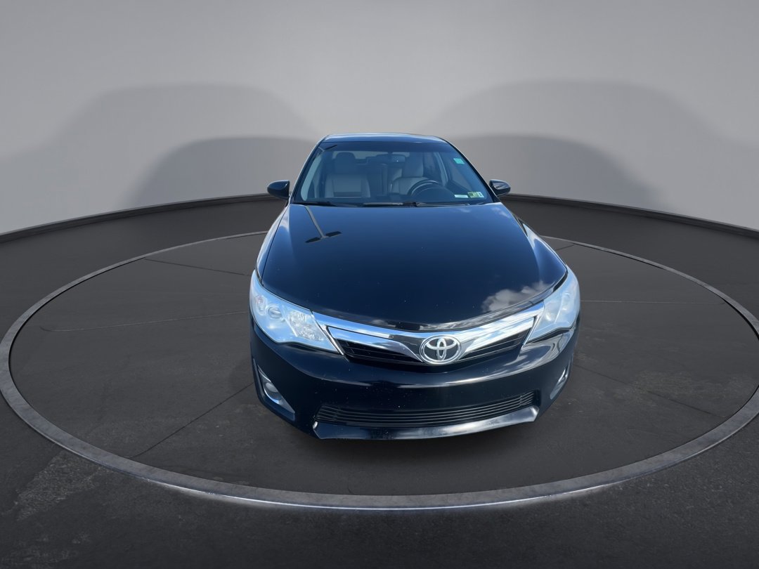 2013 Toyota Camry XLE photo 3