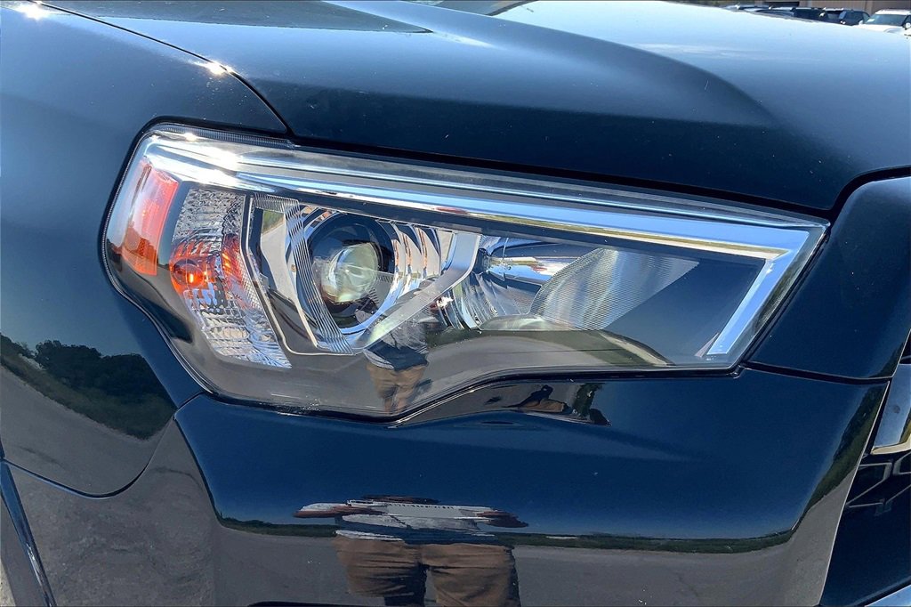 2021 Toyota 4Runner Nightshade Edition photo 27