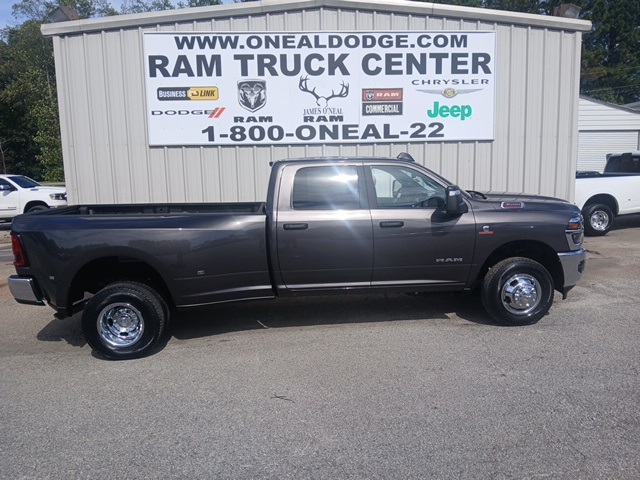 2026 Ram 3500 Big Horn photo 2