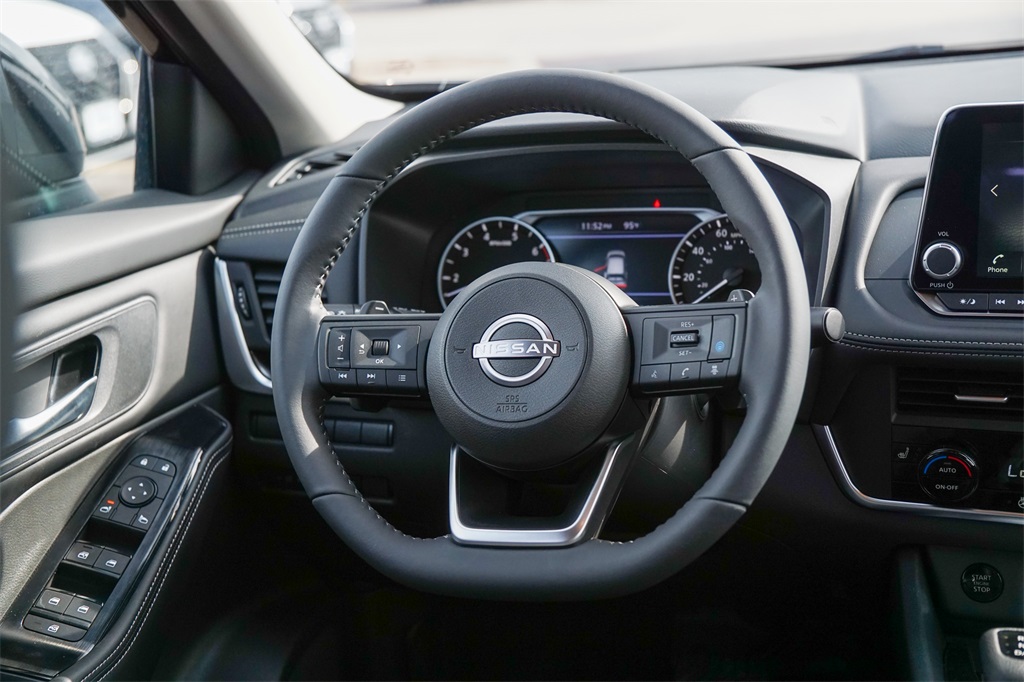 2024 Nissan Rogue SV photo 22