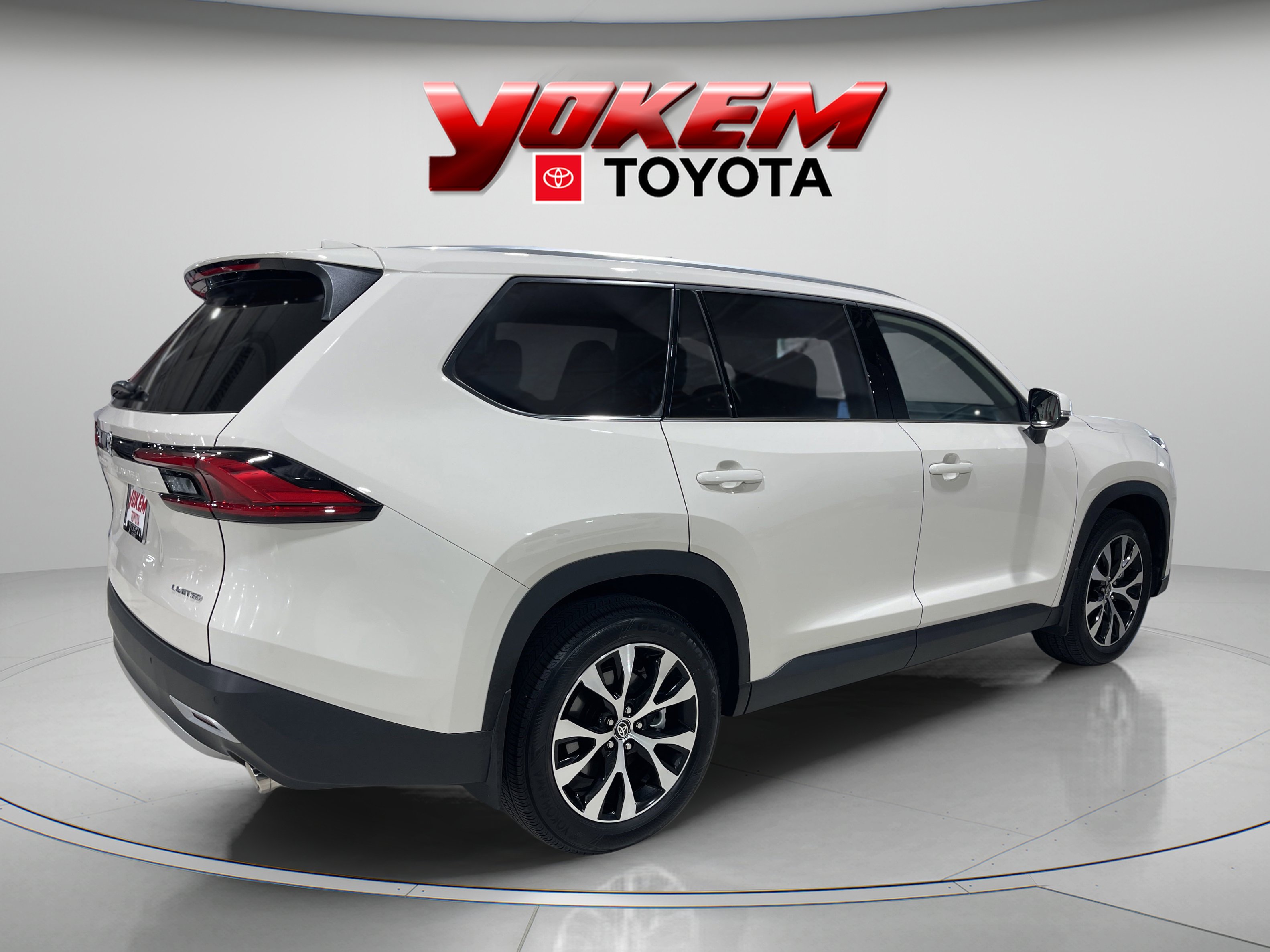 2024 Toyota Grand Highlander Hybrid MAX photo 5