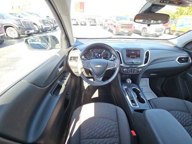 2020 Chevrolet Equinox LT photo 19