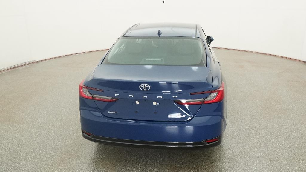 2025 Toyota Camry XLE photo 17