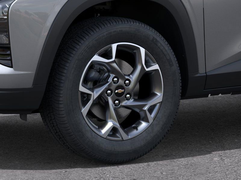 2025 Chevrolet Trax LT photo 8