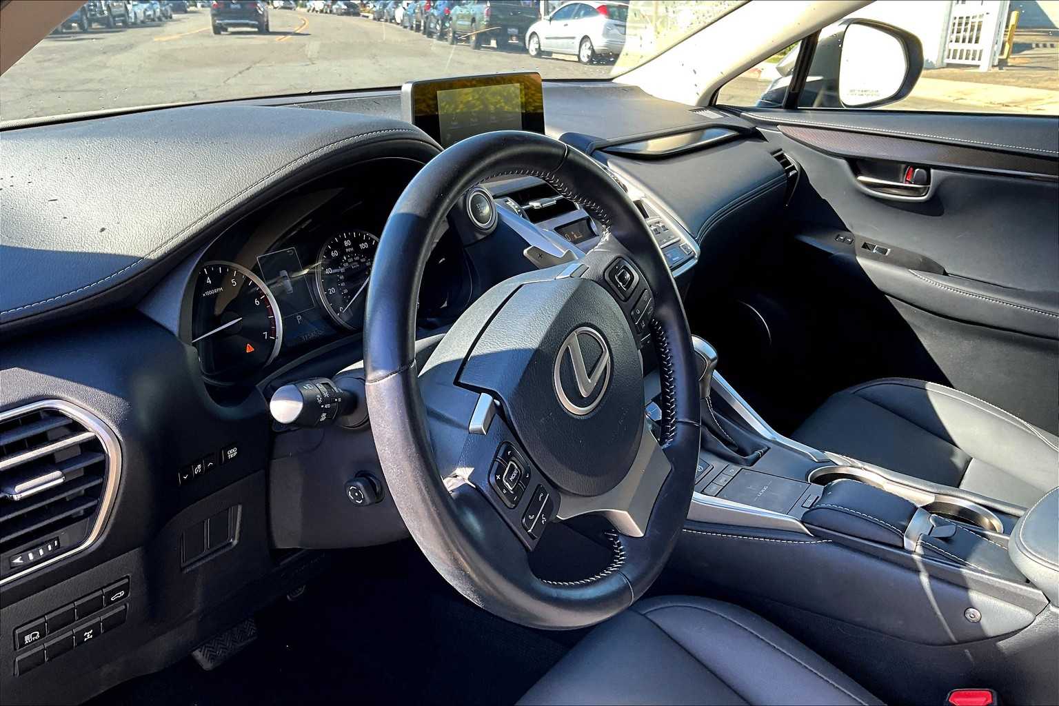2020 Lexus NX 300 photo 16