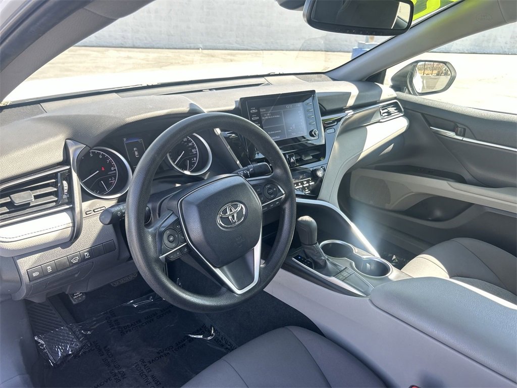 2023 Toyota Camry LE photo 2