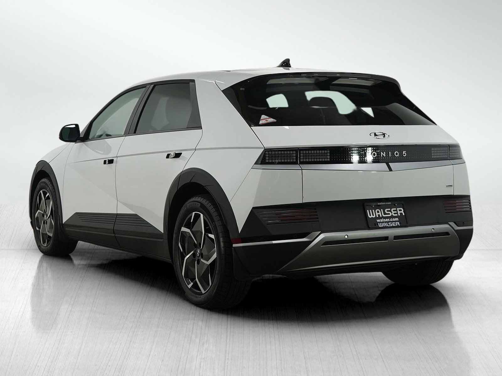 2023 Hyundai Ioniq 5 SEL photo 2