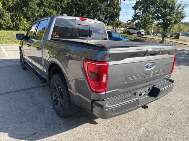 2021 Ford F-150 XLT photo 2