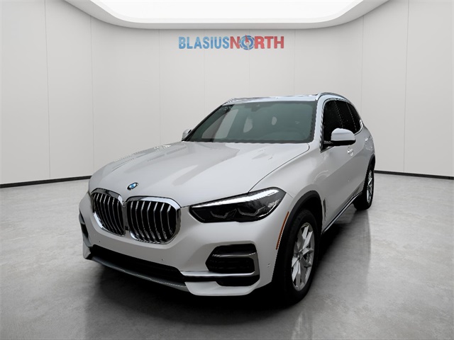 2022 BMW X5 40i's photo