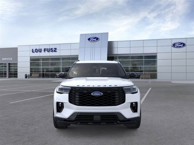 2025 Ford Explorer ST-Line photo 4